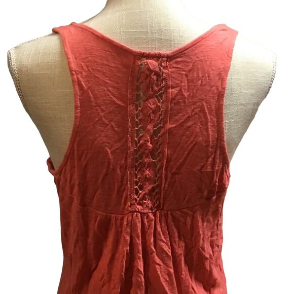 Eyeshadow Tank Top - Picture 3 of 5